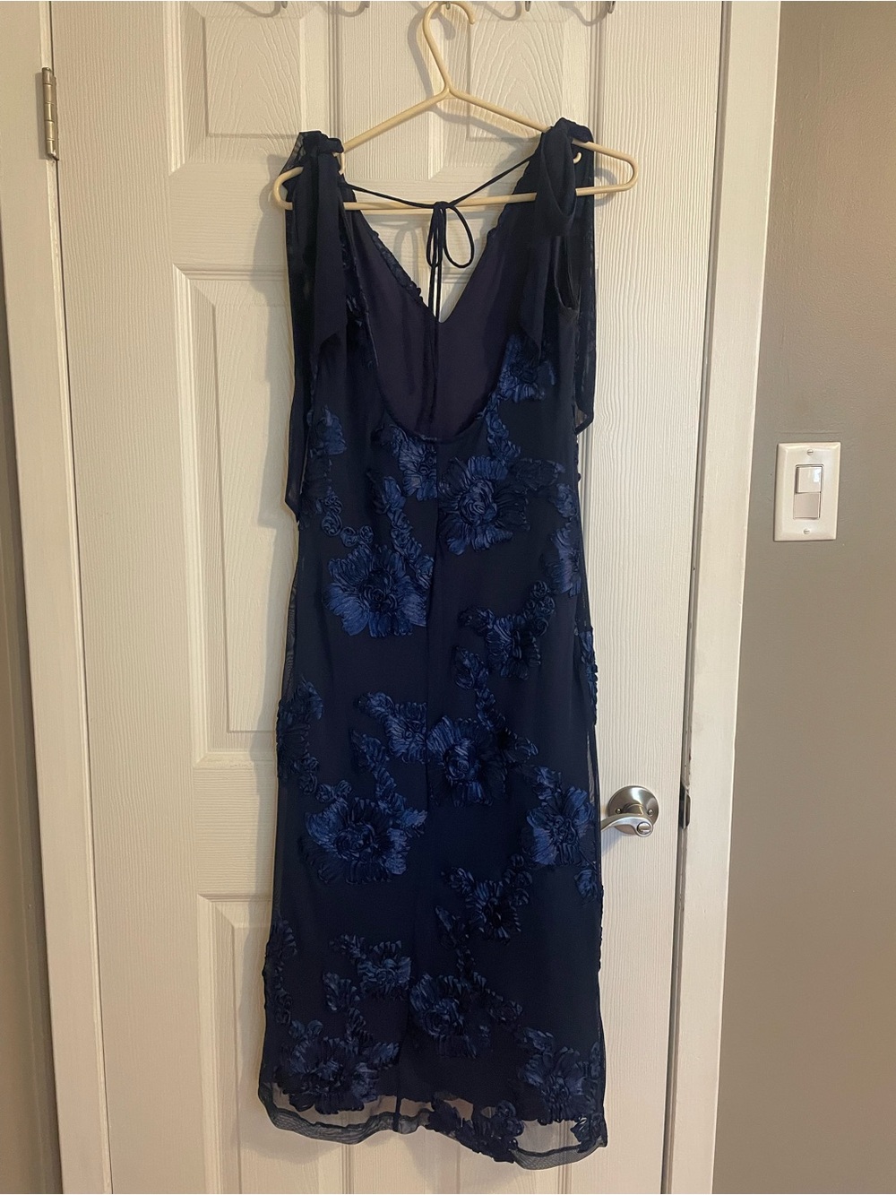 Usha Tie Strap Midi Dress in Navy Floral - Picture 3 of 5